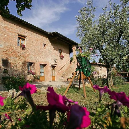 Podere Il Pero Сиена Экстерьер фото