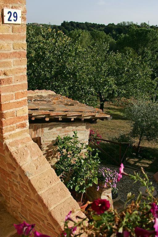 Podere Il Pero Сиена Экстерьер фото